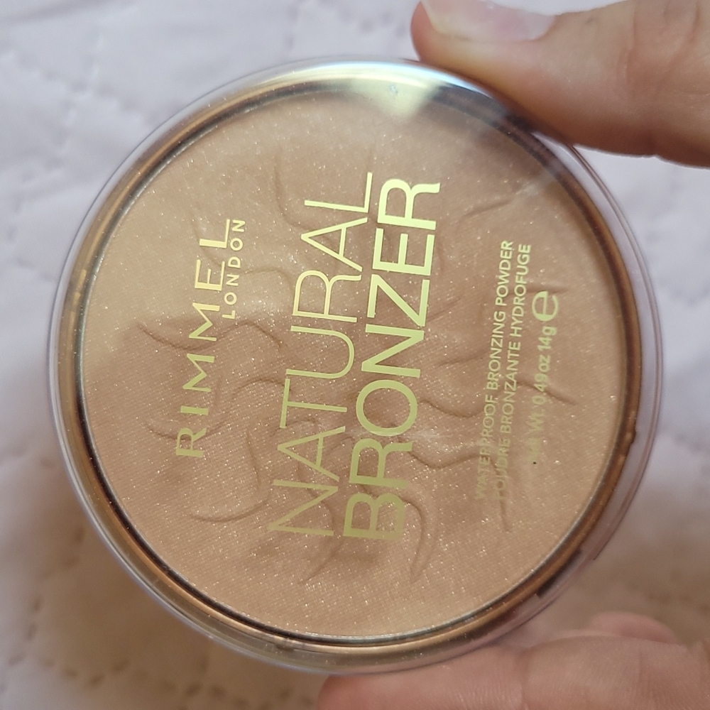 ๐5/$20๐ Rimmel Bronzer - Picture 4 of 4